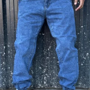 Jean puño azul